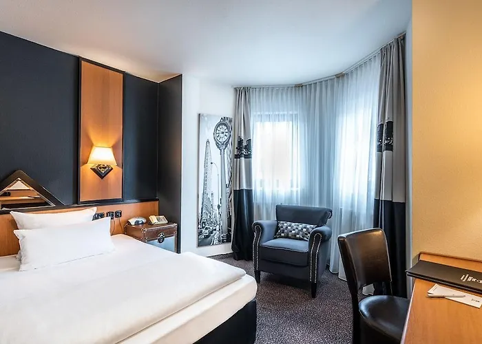Western Am Hauptbahnhof 3* Norimberga