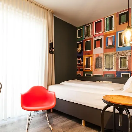 Western Am Hauptbahnhof 3*