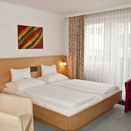 Western Am Hauptbahnhof 3* Nuremberg